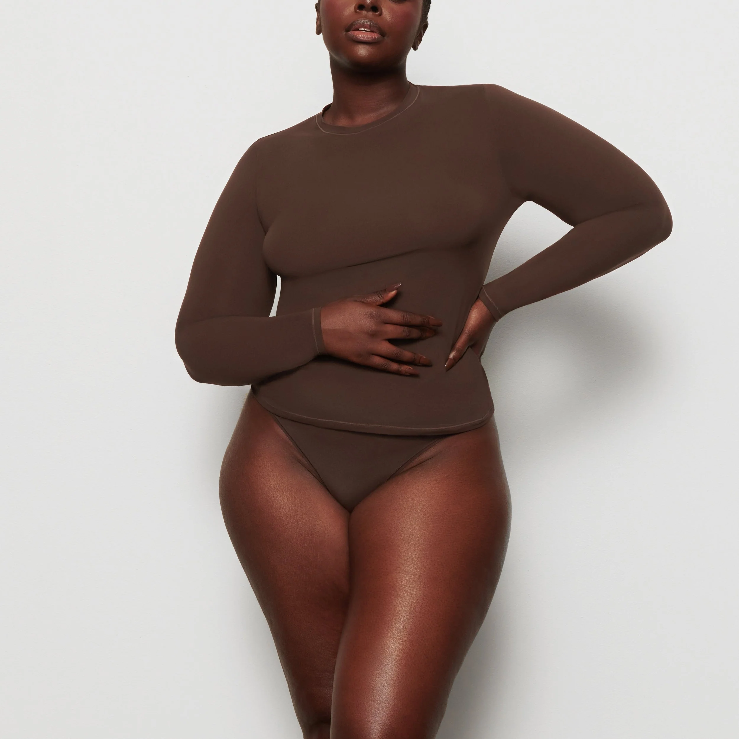Tops & Bodysuits