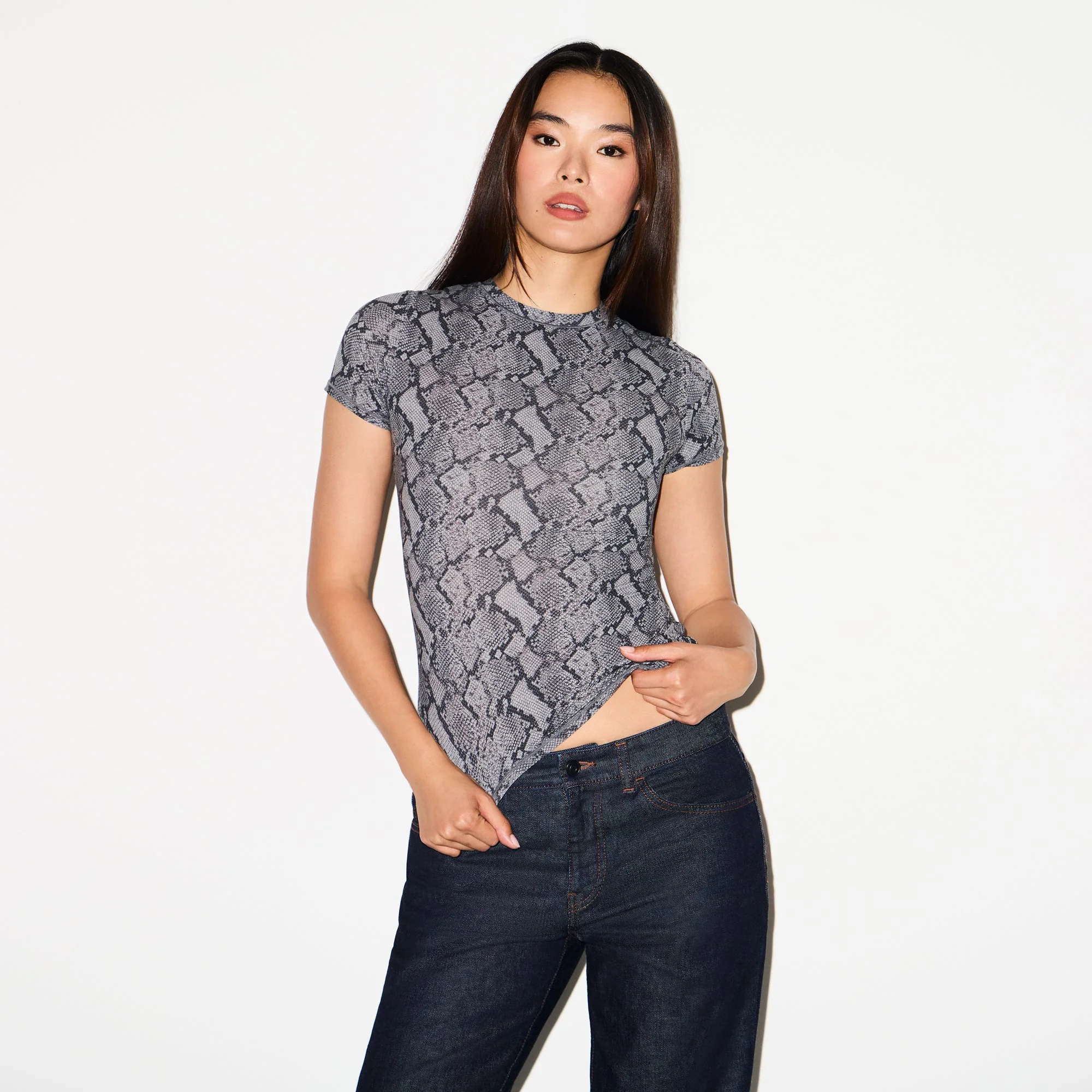 FITS EVERYBODY T-SHIRT | SHADOW SNAKE PRINT - Image 2