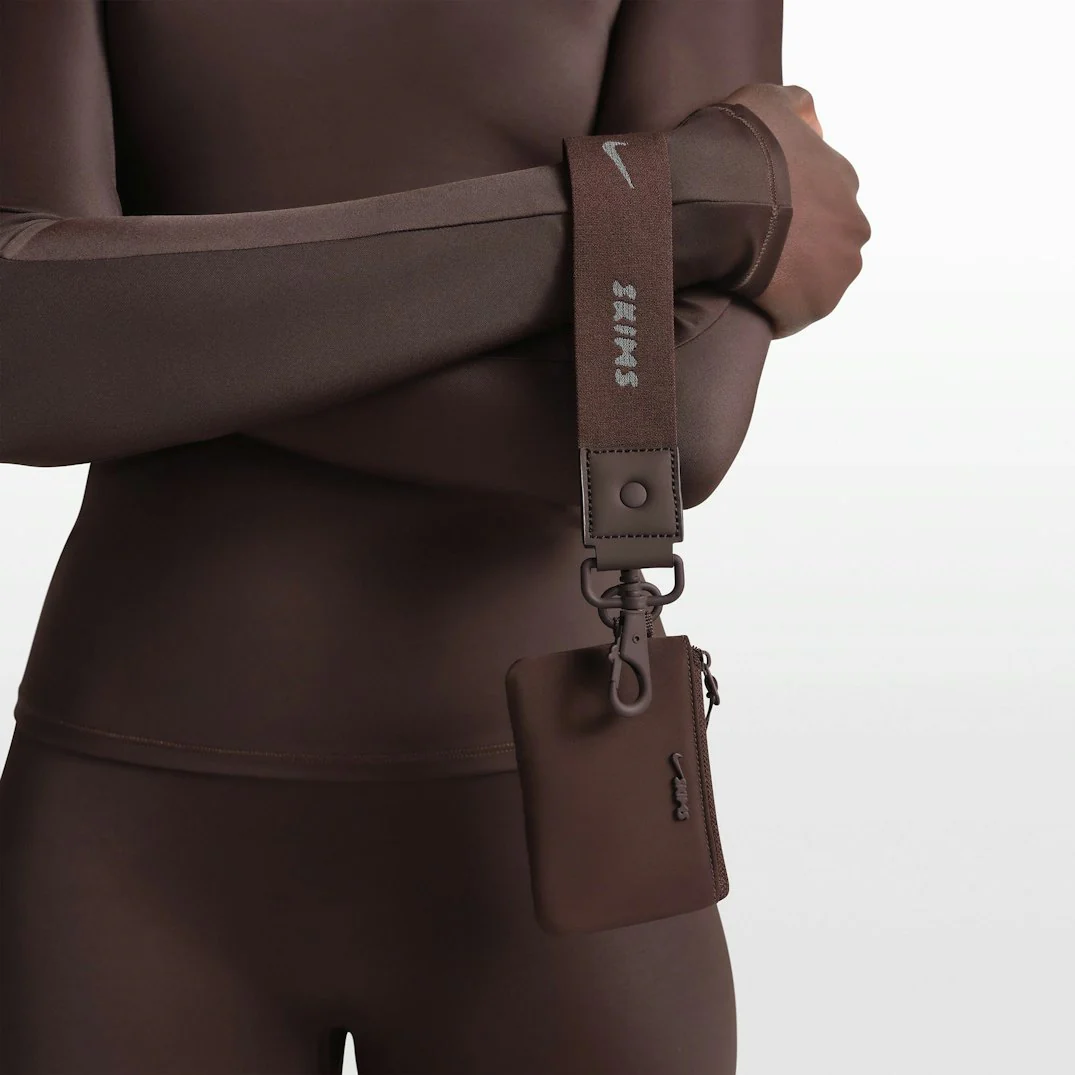 NikeSKIMS ACCESSORIES CLIPPABLE POUCH | PHOENIX