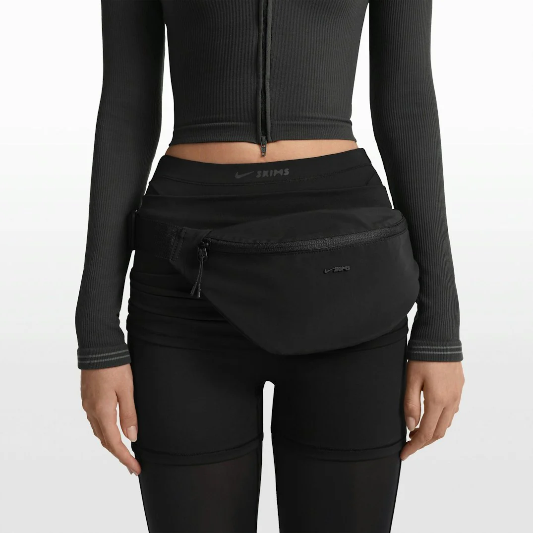 NikeSKIMS ACCESSORIES FANNY PACK | OBSIDIAN - Image 2