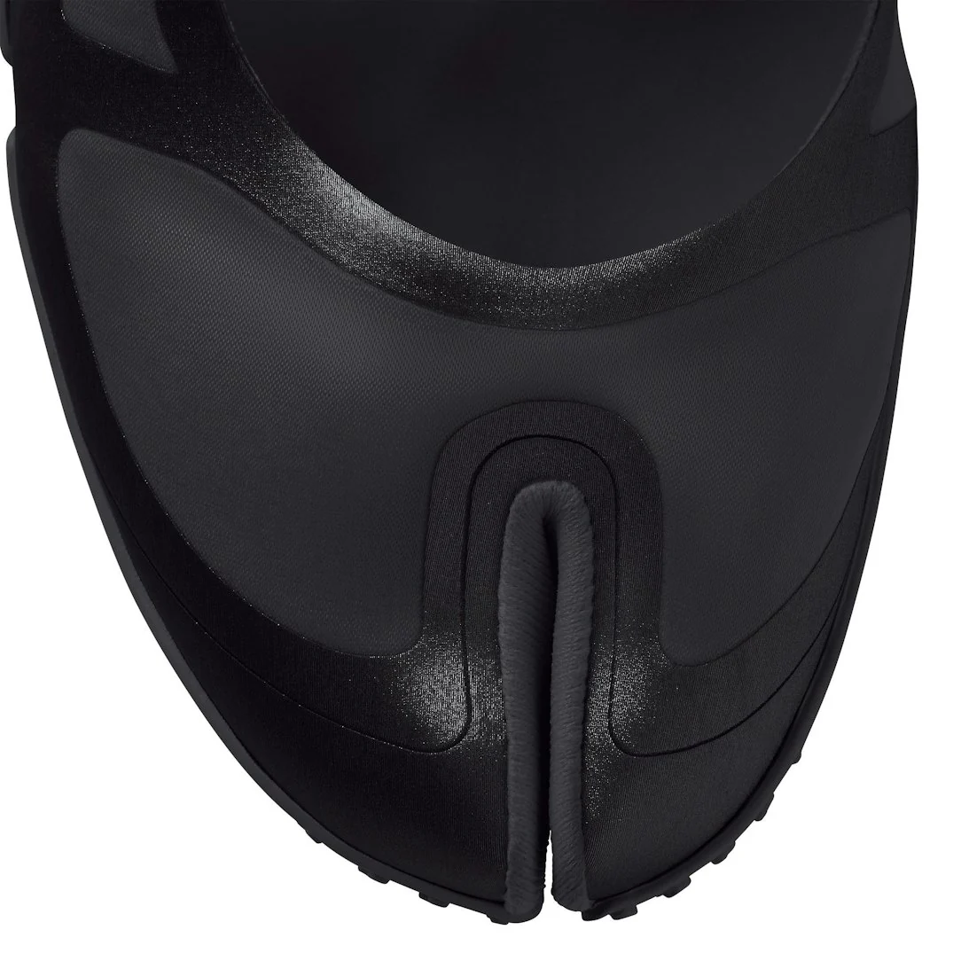 NikeSKIMS FOOTWEAR RIFT SATIN | BLACK - Image 4