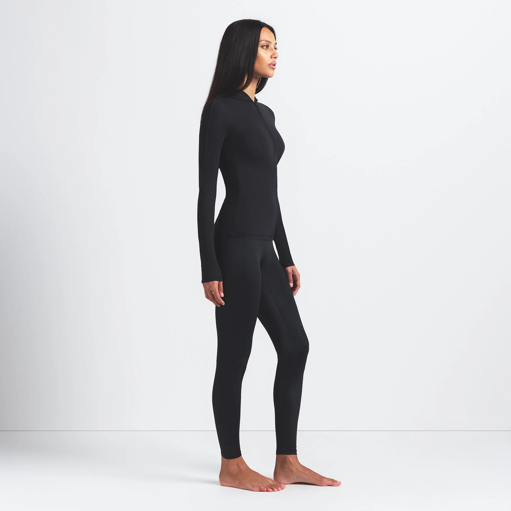 NikeSKIMS SHINE BONDED WAIST 26" LEGGING | OBSIDIAN - Image 3