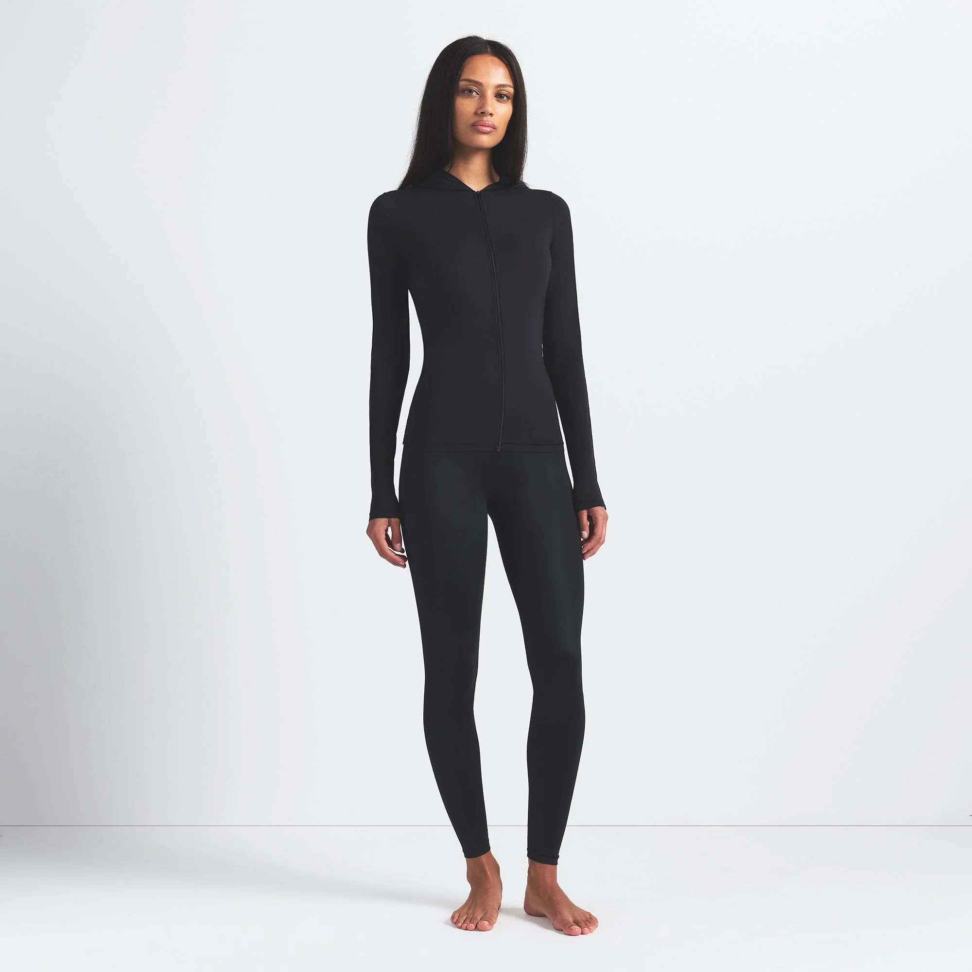 NikeSKIMS SHINE BONDED WAIST 26" LEGGING | OBSIDIAN - Image 4