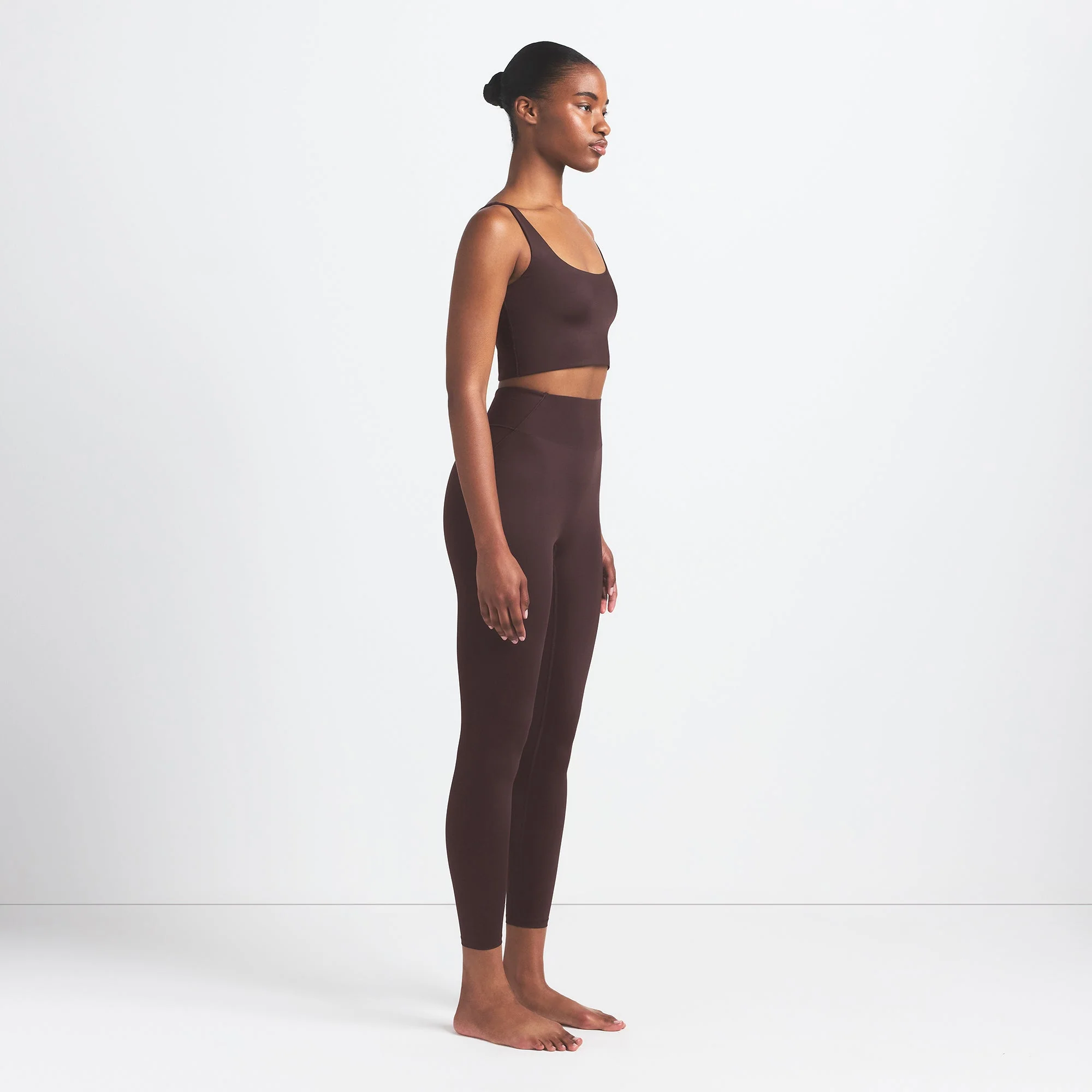 NikeSKIMS SHINE BONDED WAIST 26" LEGGING | PHOENIX - Image 4