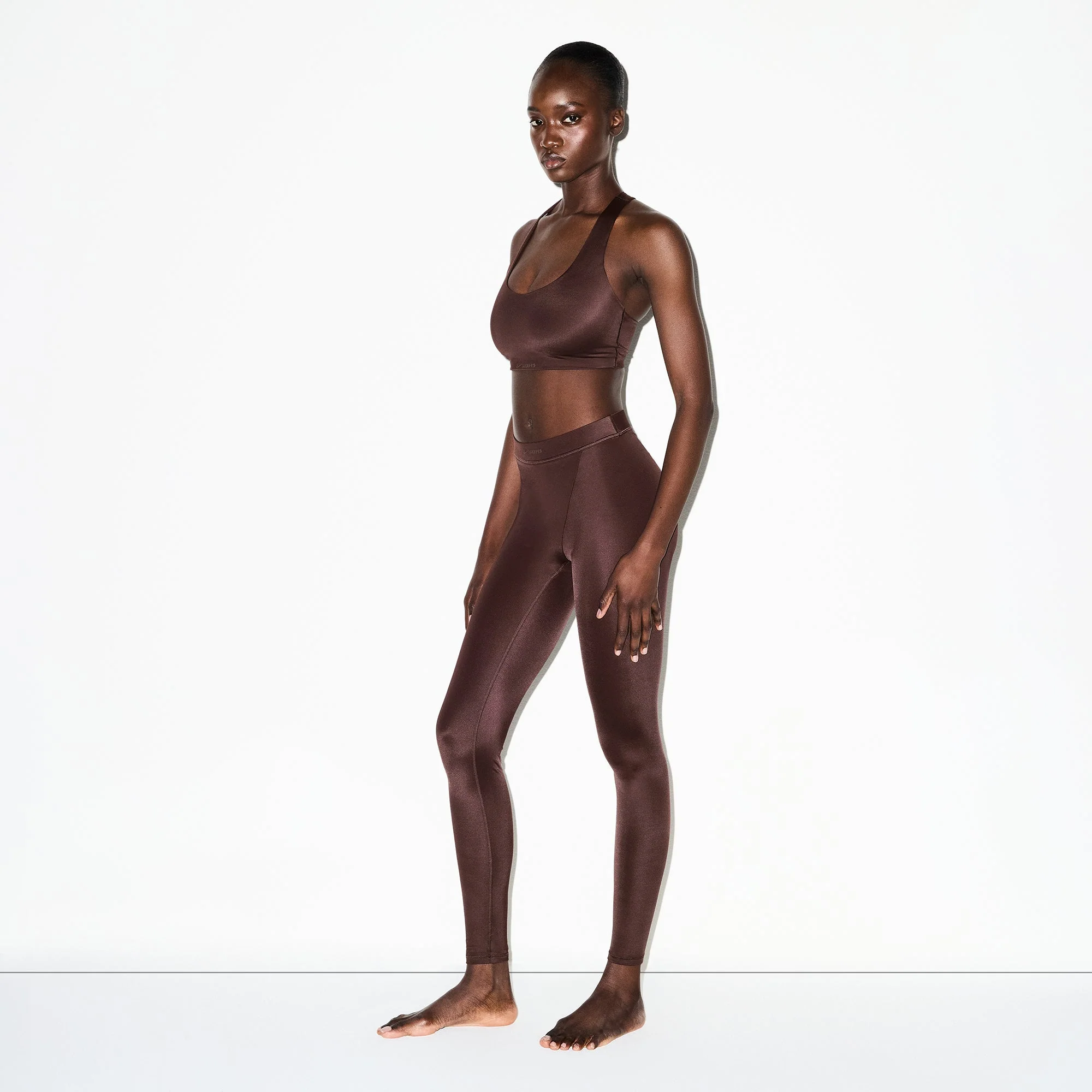 NikeSKIMS SHINE V-LINE 26" LEGGING | PHOENIX - Image 2