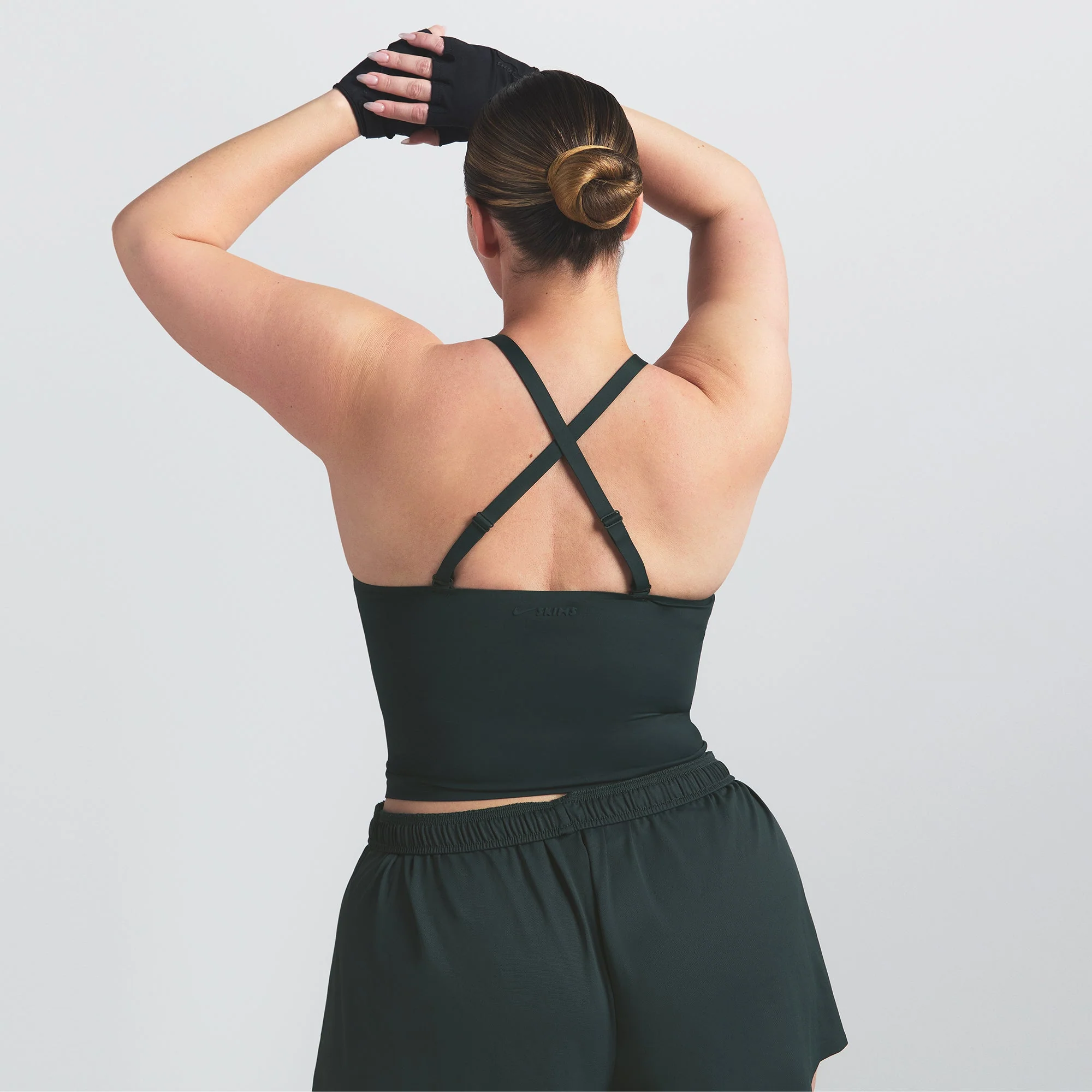NikeSKIMS SHINE V-NECK TANK | DARK TEAL - Image 5