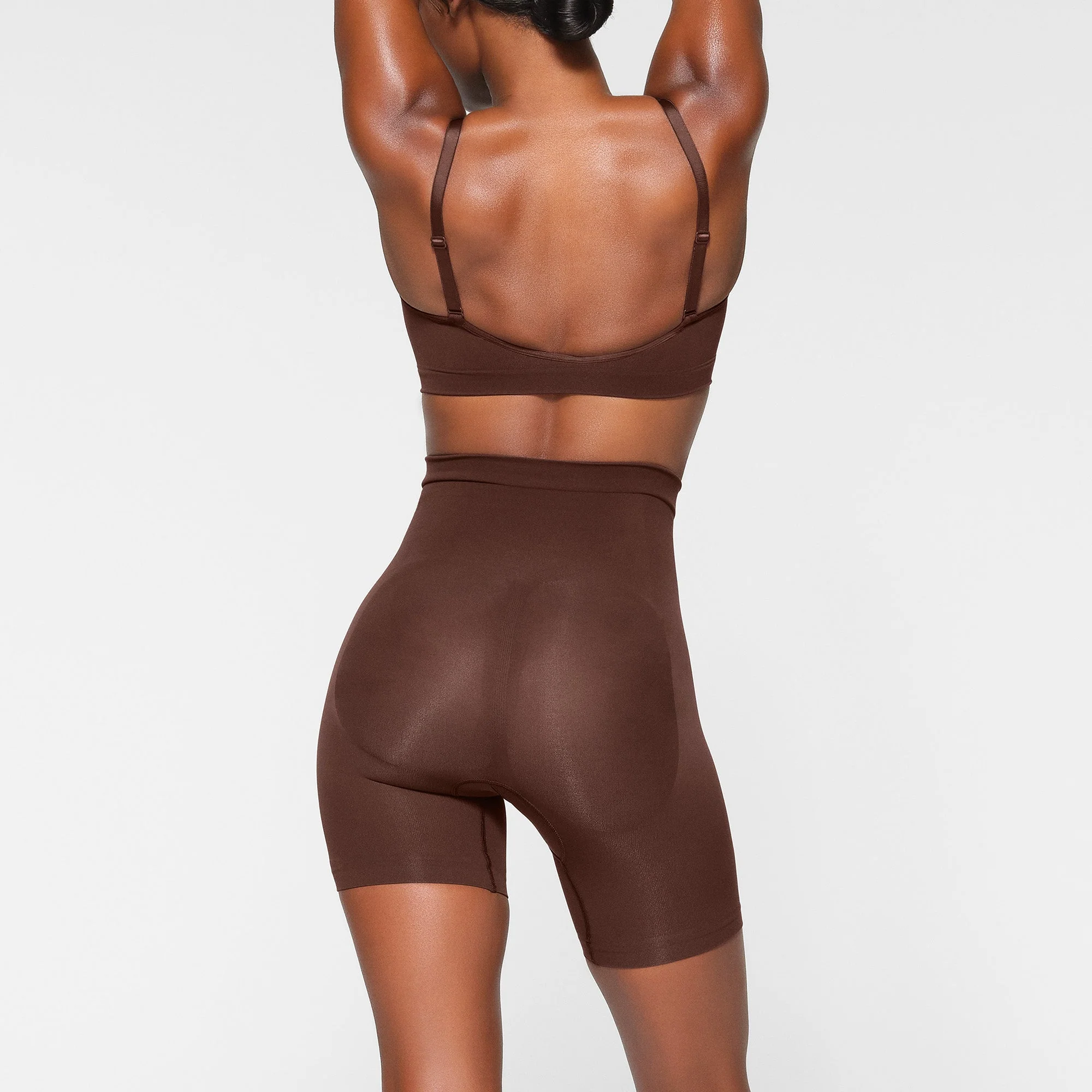 SEAMLESS SCULPT MID THIGH SHORT | COCOA - Image 3