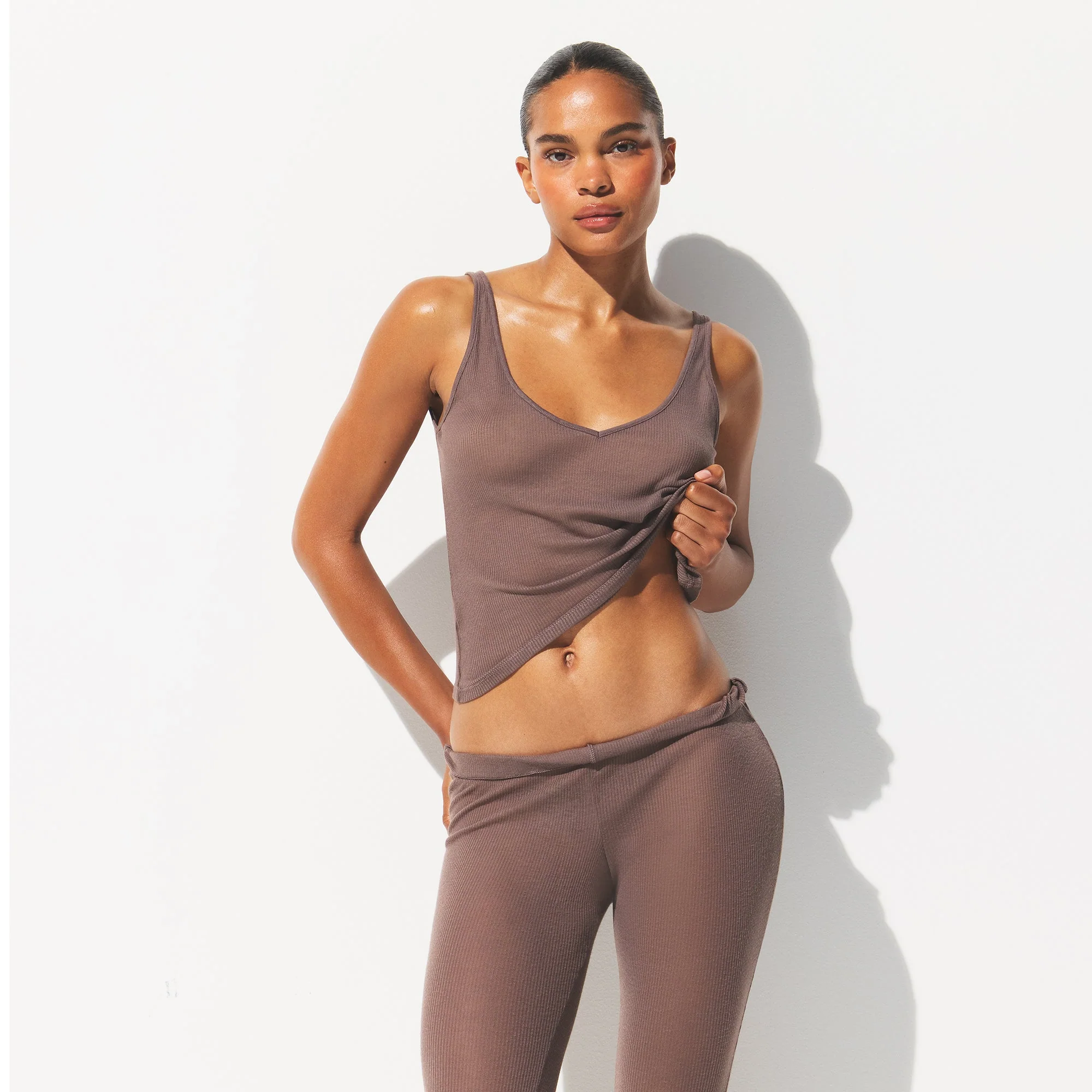 SHEER RIB V NECK TANK | PEWTER - Image 4