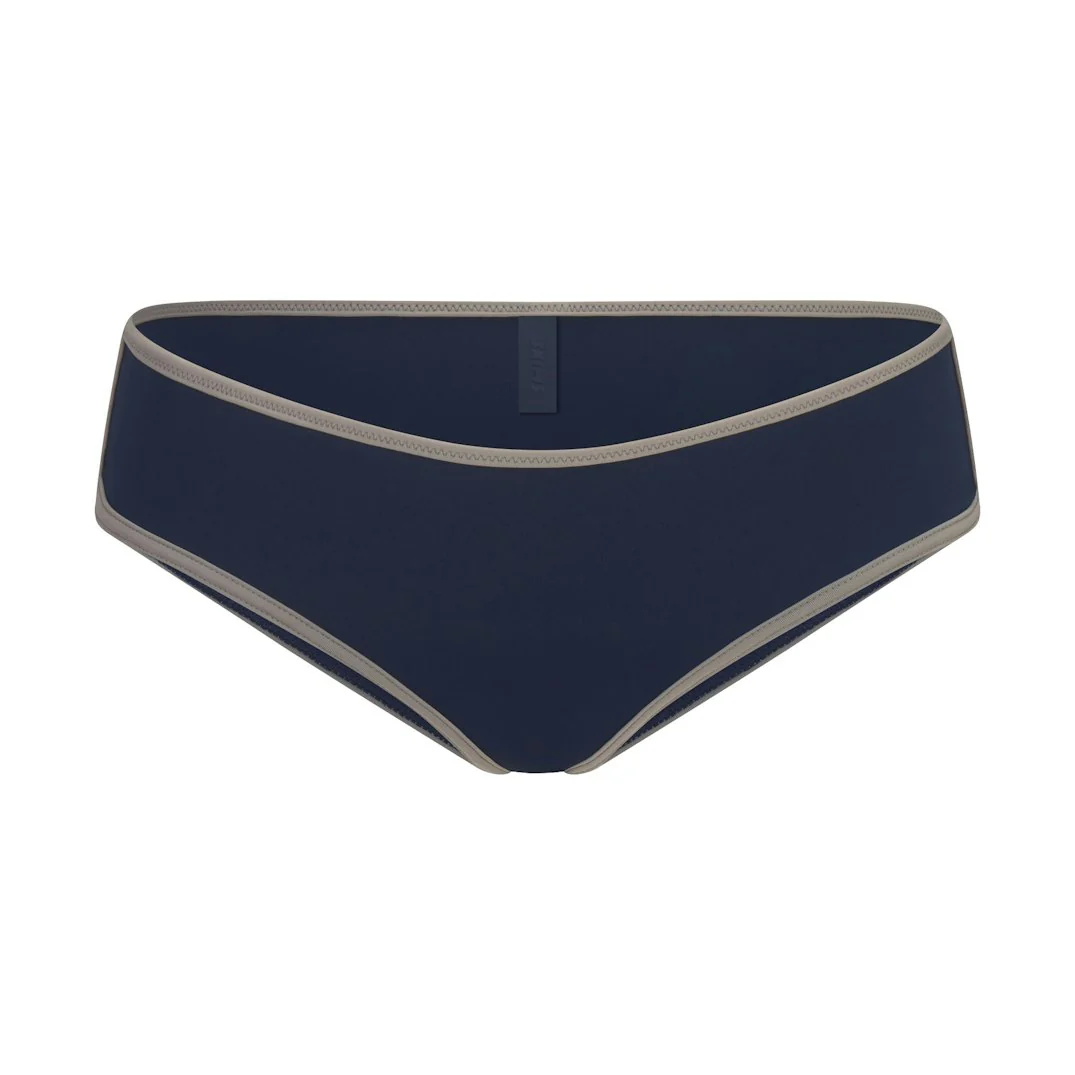SIGNATURE SWIM HIPSTER BIKINI BOTTOM | NAVY CONTRAST - Image 5