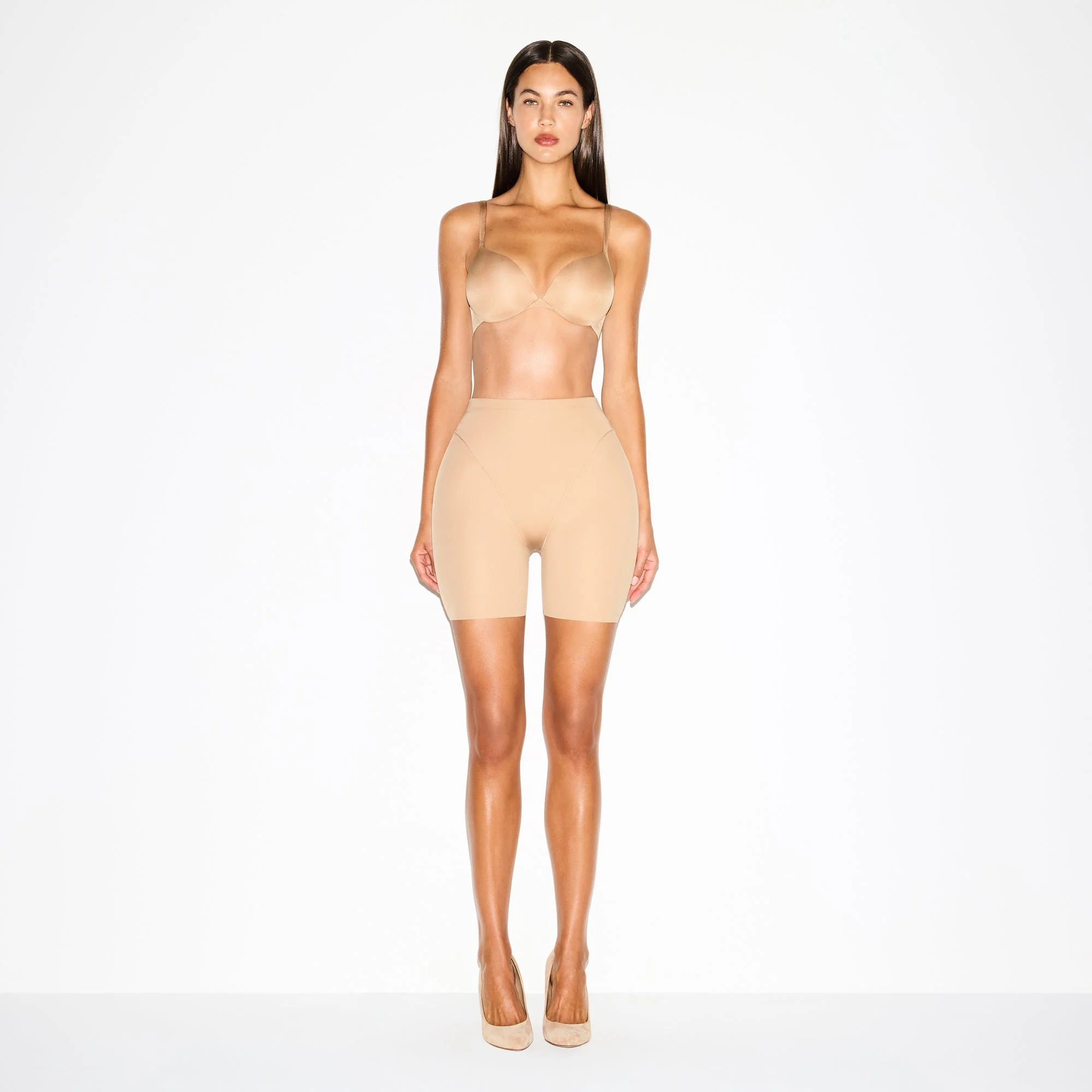 SKIMS BODY BUTT AND HIP ENHANCING MID THIGH SHORT | CLAY