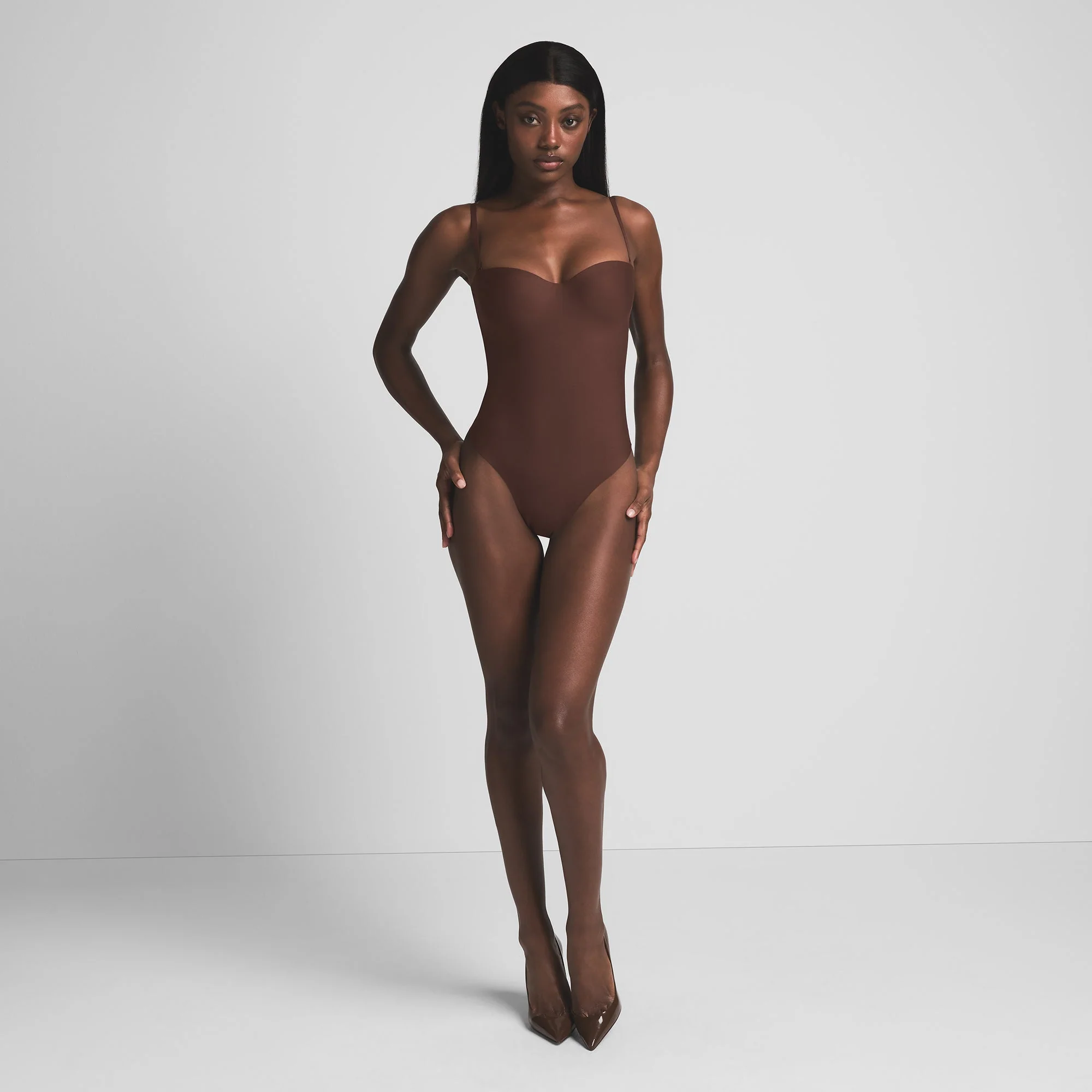SKIMS BODY UNDERWIRE THONG BODYSUIT | COCOA - Image 2