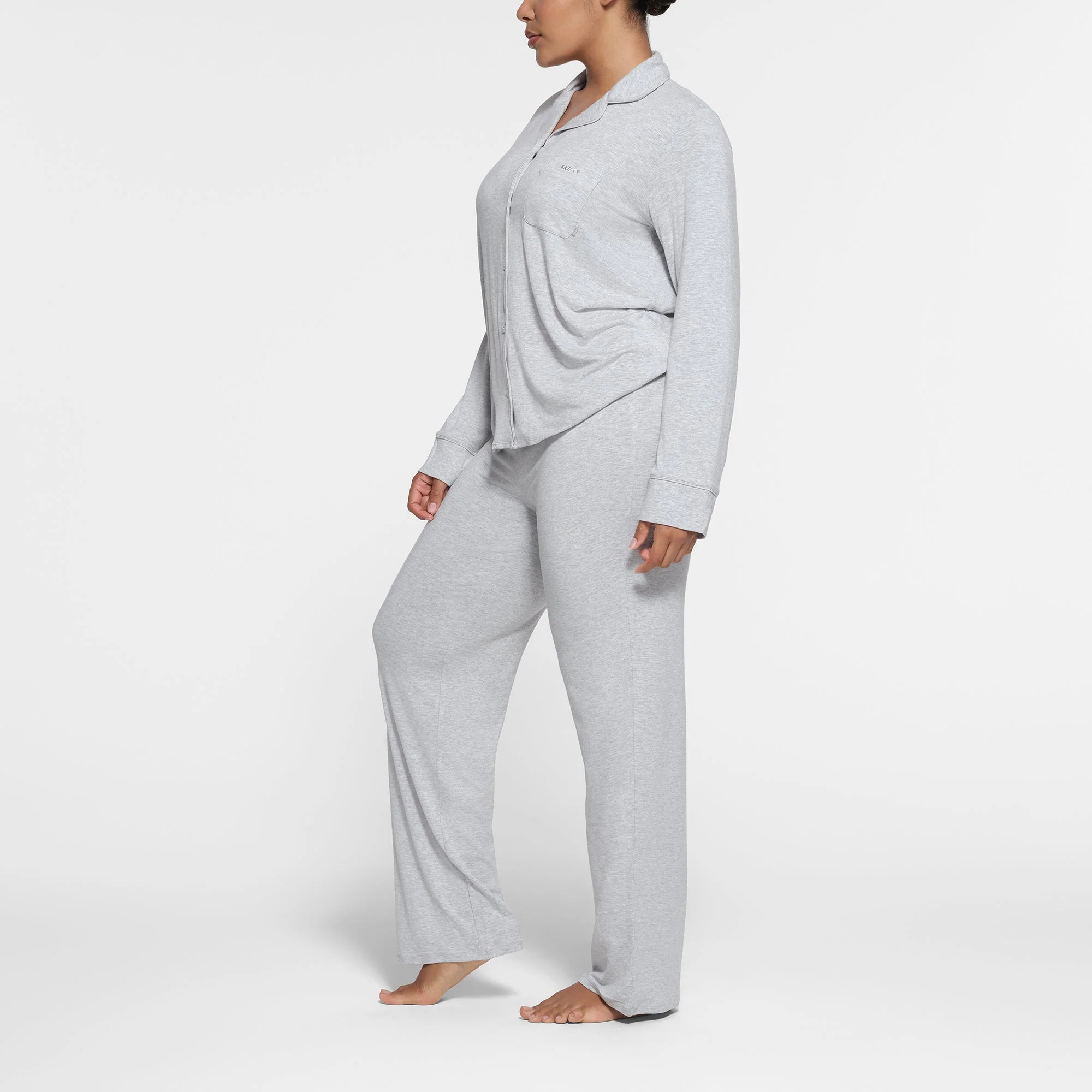 SKIMS SLEEP LONG SLEEVE BUTTON UP SET | LIGHT HEATHER GREY - Image 2