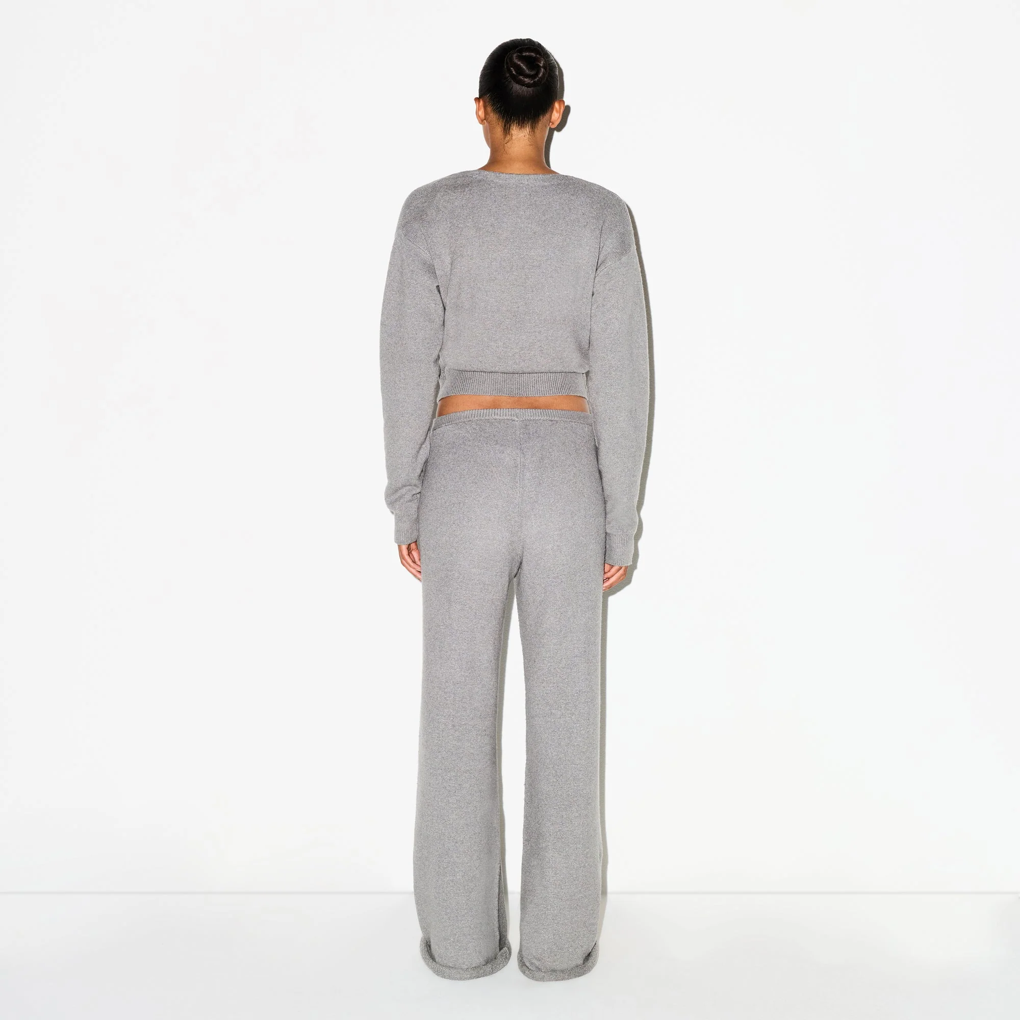 TEXTURED KNIT RELAXED PANT | DARK HEATHER GREY - Image 4