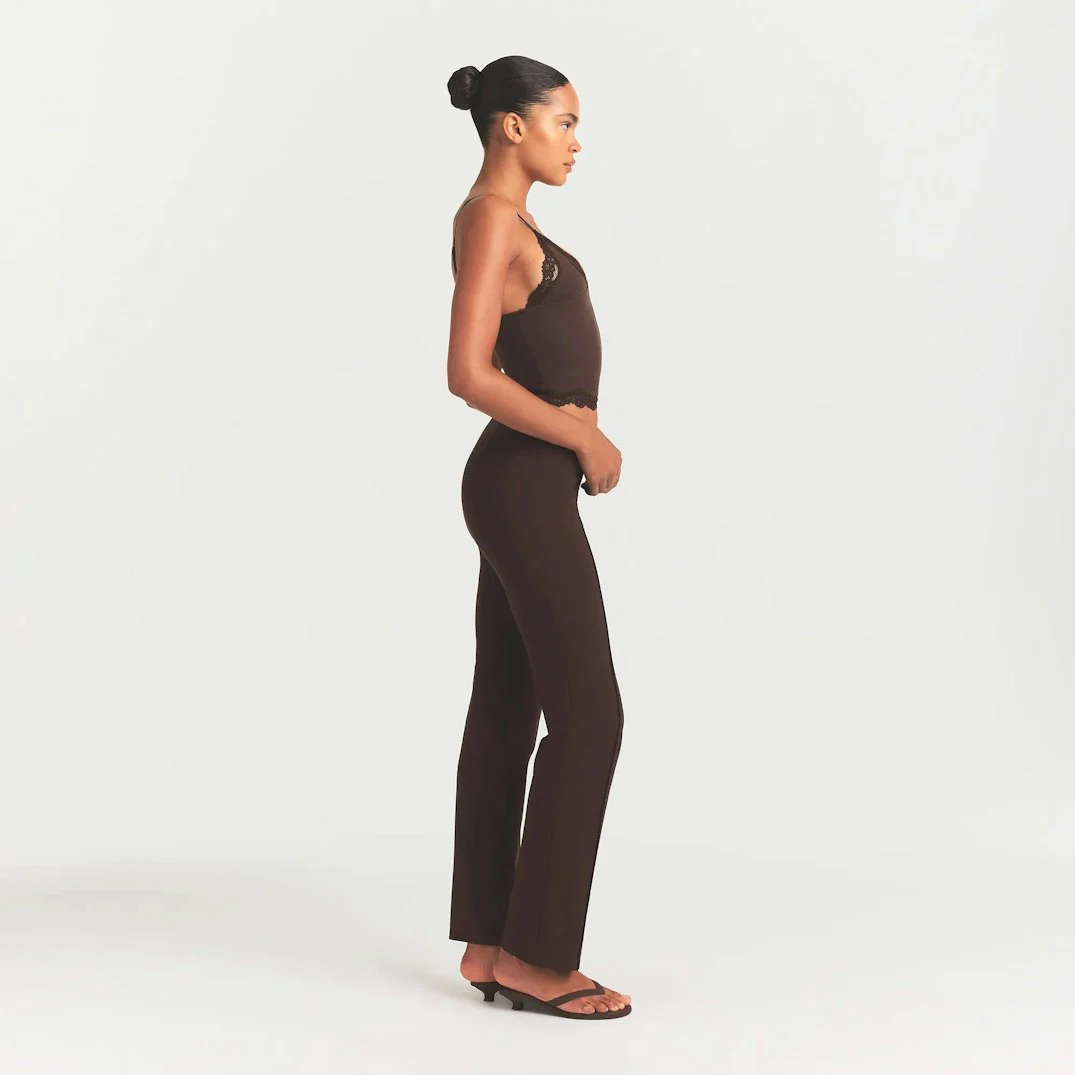 THE ESSENTIAL COLLECTION HIGH-WAISTED PINTUCK STRAIGHT PANT | ESPRESSO - Image 2