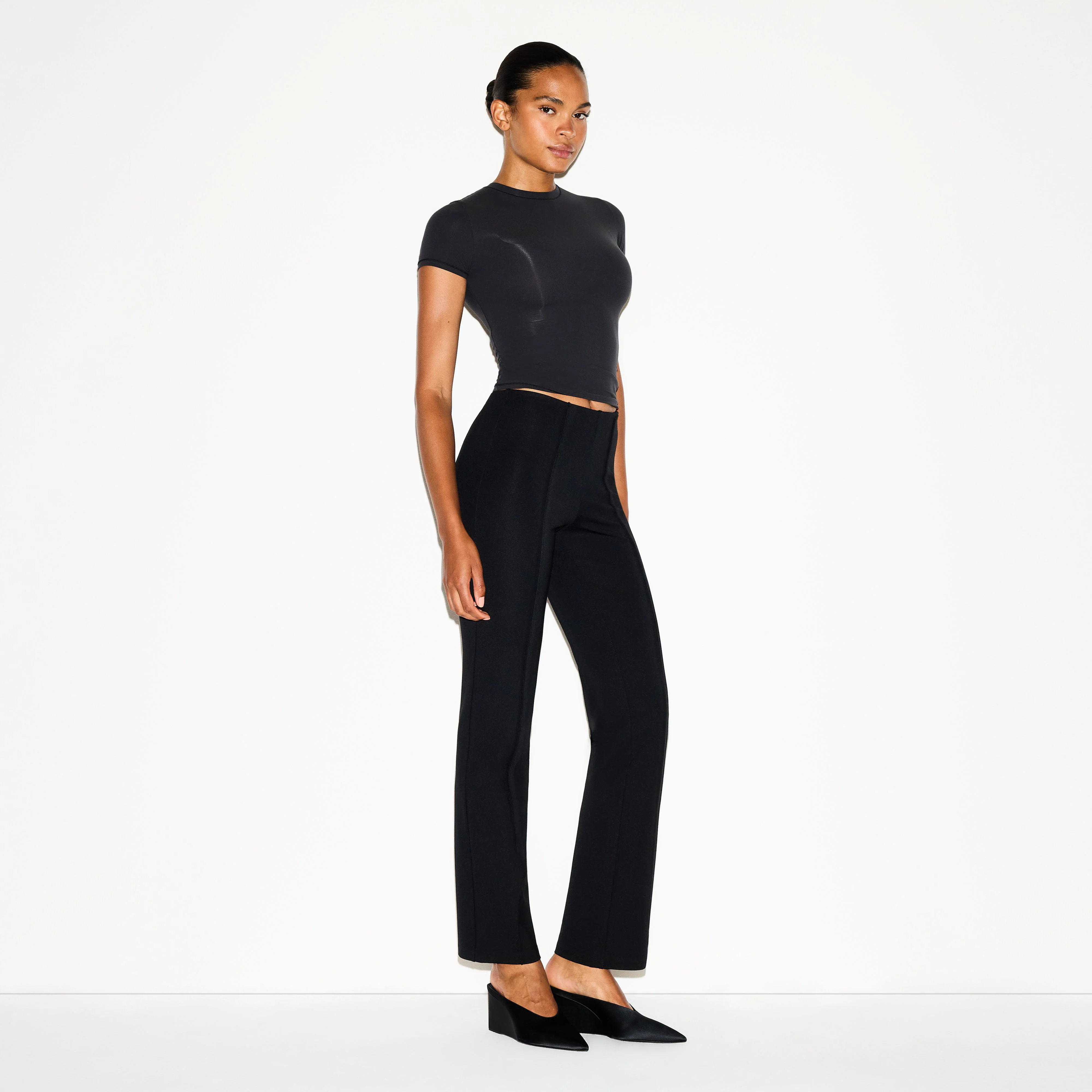 THE ESSENTIAL COLLECTION HIGH-WAISTED PINTUCK STRAIGHT LEG PANT | OBSIDIAN - Image 3