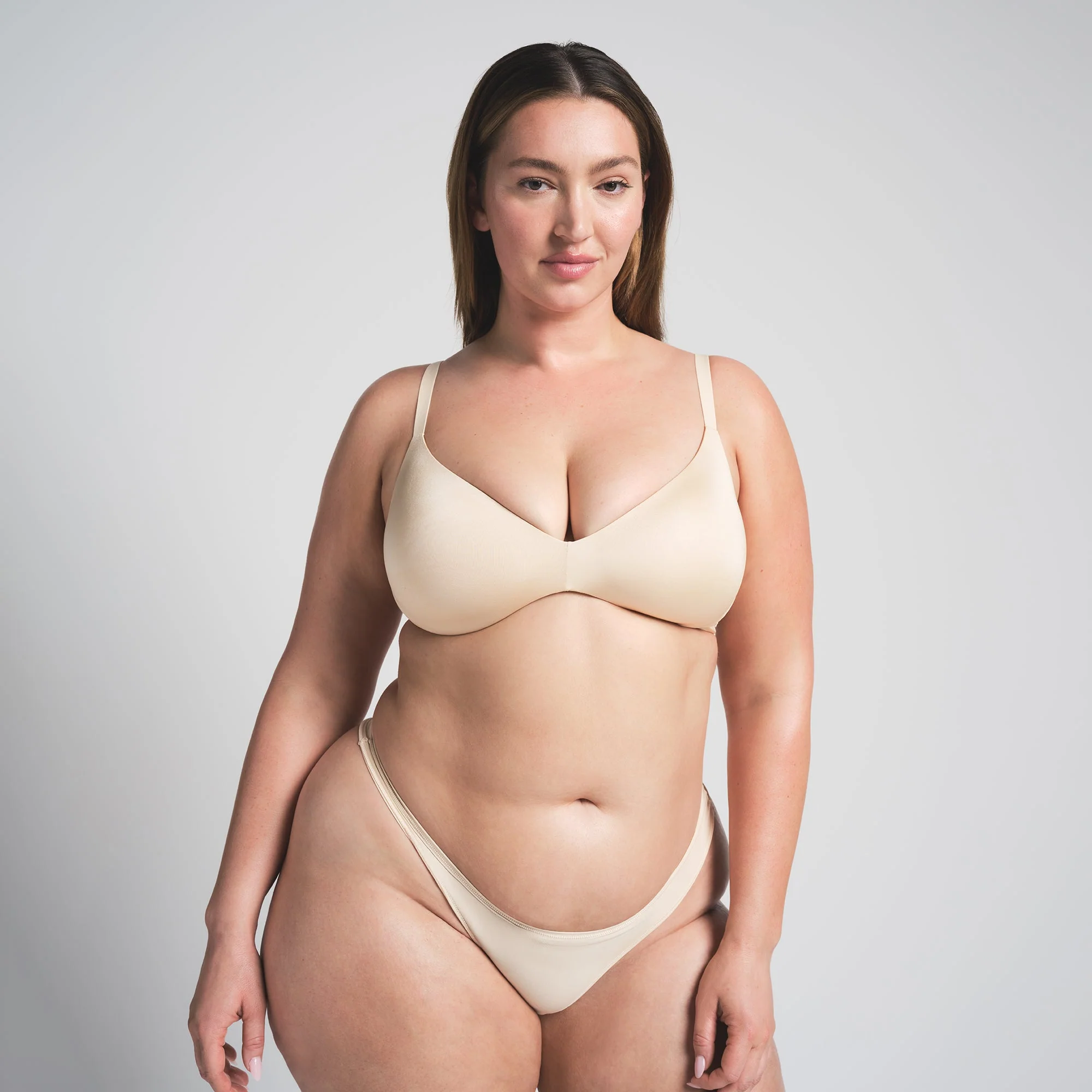 WIRELESS FORM PUSH-UP PLUNGE BRA | SAND - Image 2